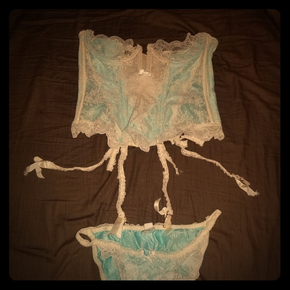 Bustier corset panty set